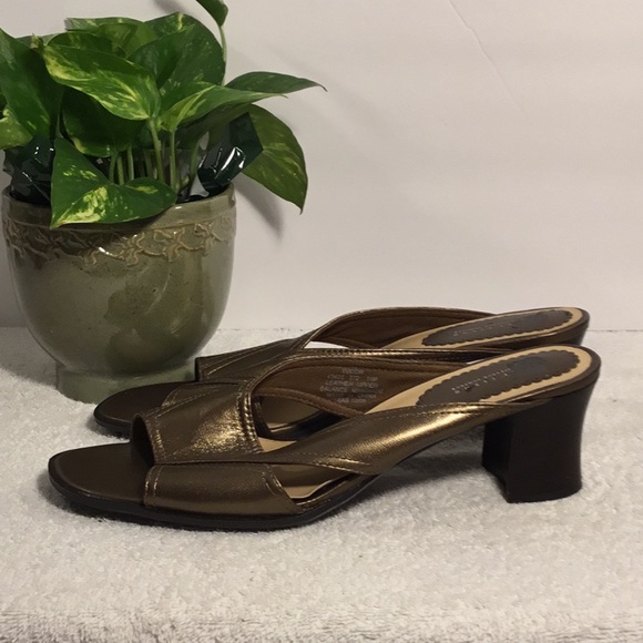 🇺🇸🇺🇸LIZ CLAIBORNE FIRST ISSUE🇺🇸🇺🇸 - Picture 3 of 6